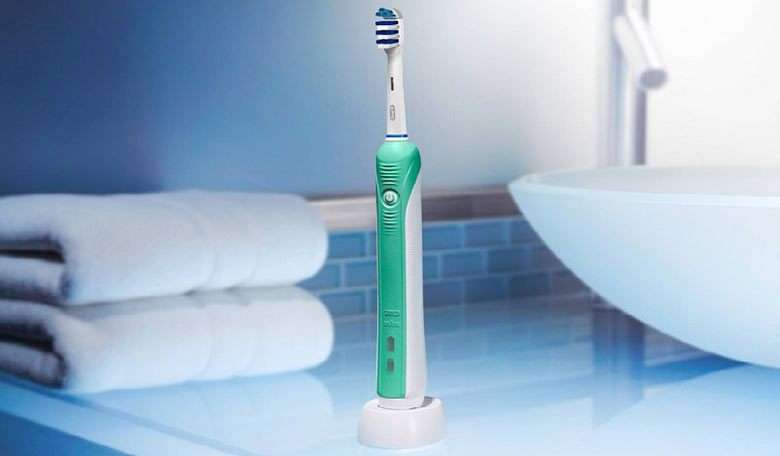 review bàn chải điện Oral-B Pro 1000